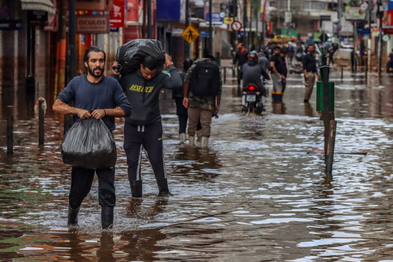 Centro de Porto Alegre, que sofreu com as enchentes em 2024 - Fonte: Agência Câmara de Notícias